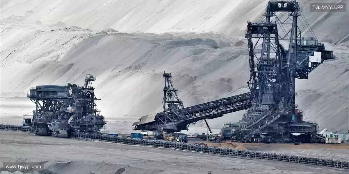 ⛏️ 细腻的操作手感，仿佛与地面展开一场精准的舞蹈 💃